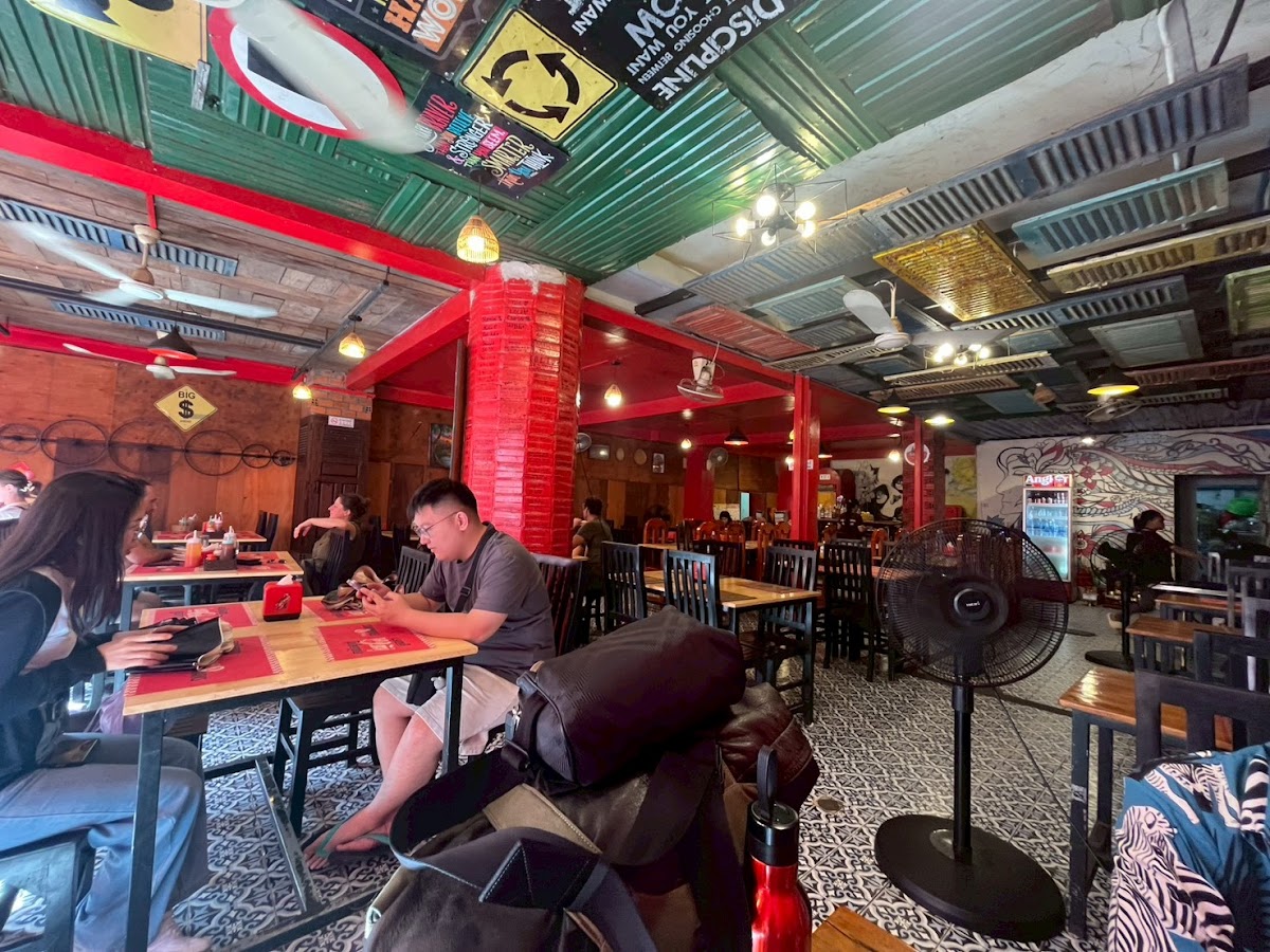 Damnak Mahob Khmer Restaurant Photos 2